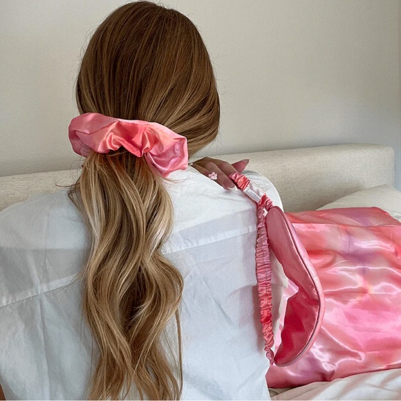 Insert Name Here Sweet Dreams Satin Sleep Set - Picture 2 of 3